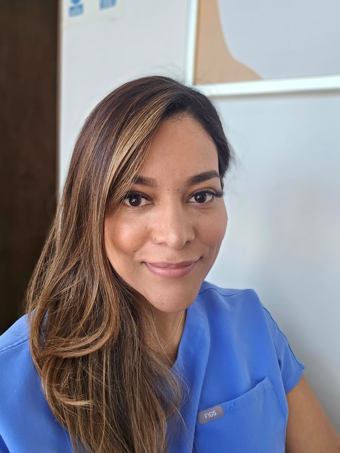 Dra. Erlyn Pulvet - Odontología estética, rehabilitación y diseño de sonrisa en Tijuana