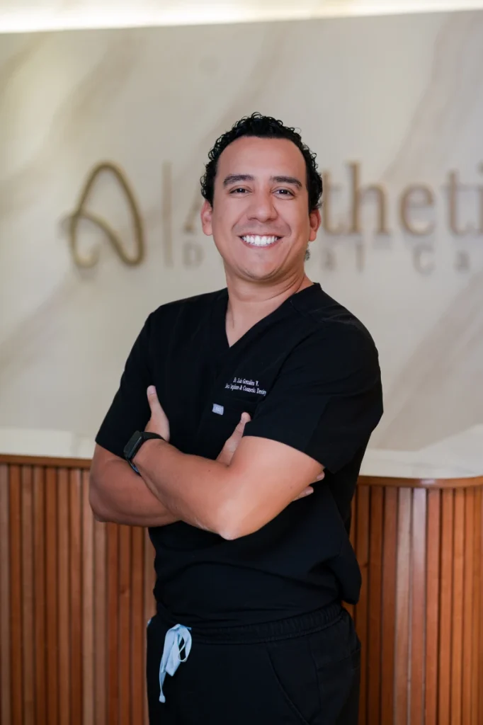 Dr. Luis González - Oral surgery, implantology