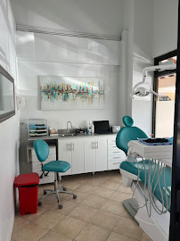 Costa Rica Dental Clinic & Lab.
