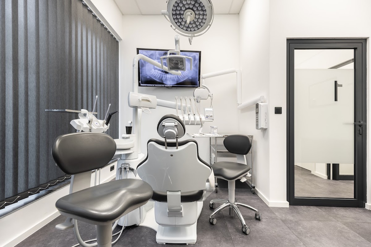 Dentista+ specijalistička stomatološka ordinacija - dental clinic in Zagreb, Croatia