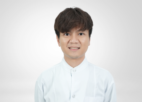 Dentist Chitpon Paramee - General Dentistry