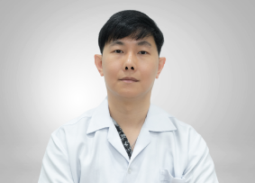 Dentist Theeratad Sirichaisopon - General Dentistry