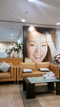 Thantakit International Dental Center in Bangkok, Thailand