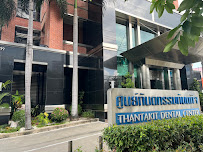 Thantakit International Dental Center in Bangkok, Thailand