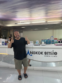 Bangkok Smile Dental Clinic - Nana Branch
