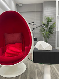 The Smile Bar Bangkok - Teeth Whitening Bangkok