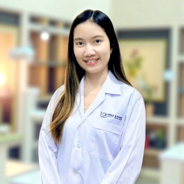 DDS, MSc, Prosthodontist Ticha Thongrakard - Prosthodontics
