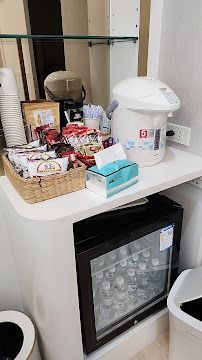 Smile and Shine Dental Clinic - คลินิกทันตกรรมสไมล์แอนด์ชายน์ ทำฟัน รากฟันเทียม