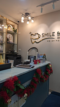 Smile and Shine Dental Clinic - คลินิกทันตกรรมสไมล์แอนด์ชายน์ ทำฟัน รากฟันเทียม