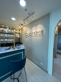 Smile and Shine Dental Clinic - คลินิกทันตกรรมสไมล์แอนด์ชายน์ ทำฟัน รากฟันเทียม