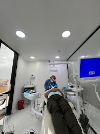 Dental Studio by Viviana Navarro