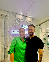 Dr. Christian Felipe Pinto | Odontología en Bogotá l Diseño de sonrisa | Dentist | Implantes Dentales | Prótesis Dentales