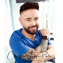 Dr. Christian Felipe Pinto | Odontología en Bogotá l Diseño de sonrisa | Dentist | Implantes Dentales | Prótesis Dentales