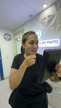 Dr. Christian Felipe Pinto | Odontología en Bogotá l Diseño de sonrisa | Dentist | Implantes Dentales | Prótesis Dentales