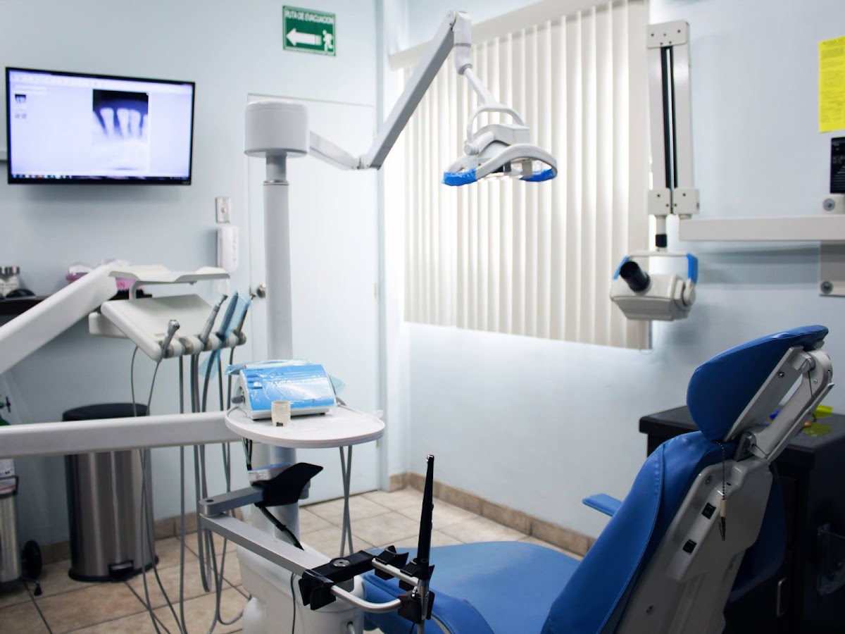 Medina Dental TIJUANA - dental clinic in Tijuana, Mexico