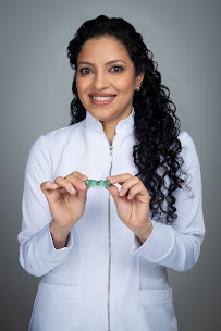 Dra Amdie Chirinos - Endodoncista en Bogotá