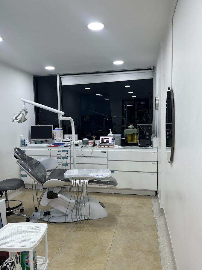 Dental Clinic Urgencias Odontológicas dental clinic in Bogota