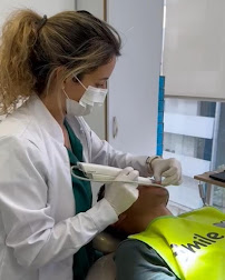 Dra. Camila Borda - Invisalign Bogotá