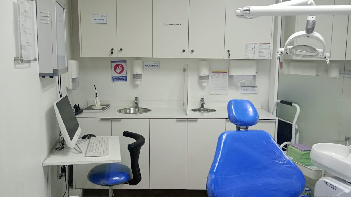 Clínica Dental Life Agustinas - dental clinic in Santiago, Chile