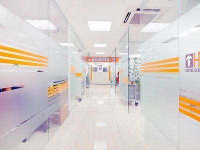 Worldwide Beauty And Dental Hospital in Ho Chi Minh City, Vietnam, photograph 5