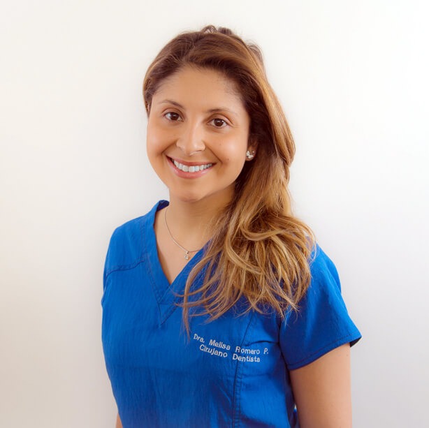 Implantologist Melisa Romero - Implantology and oral rehabilitation