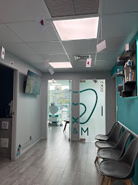 Clínica dental K&M | Ortodoncia | Implantes | Diseño de sonrisa