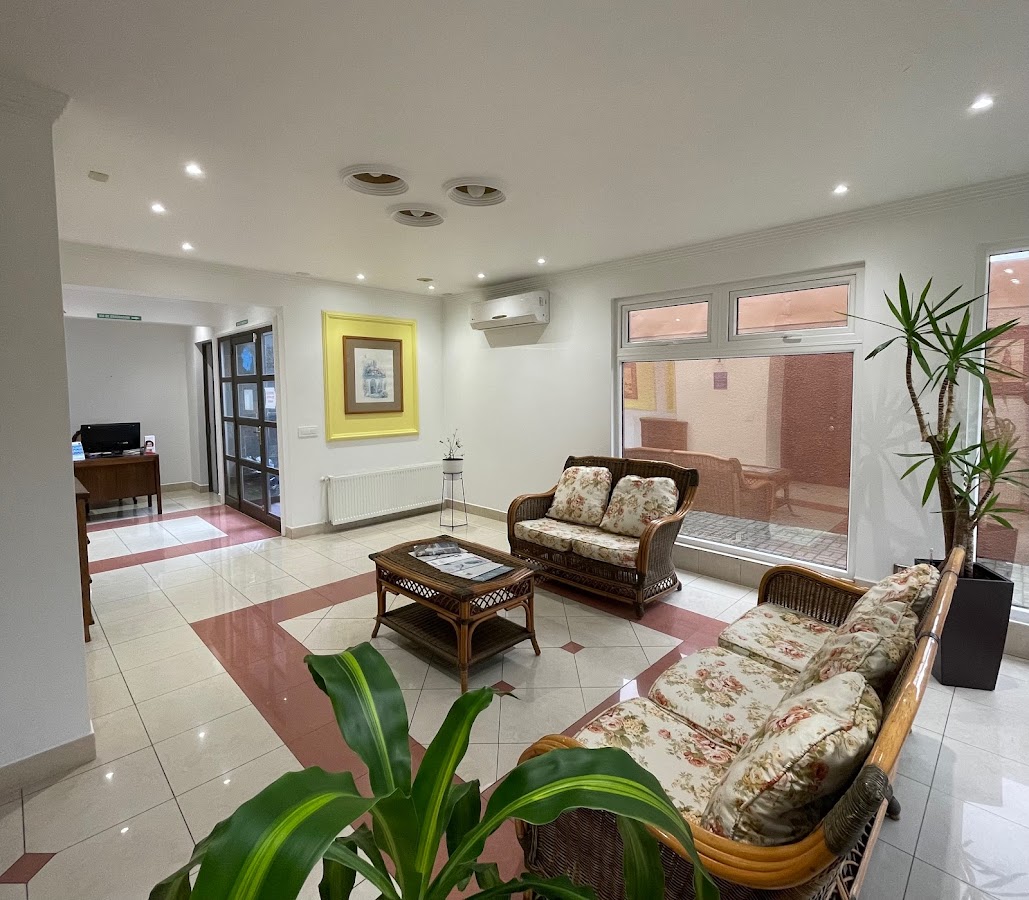 Clínica Dental Bonino & Sotomayor - dental clinic in Los Ángeles