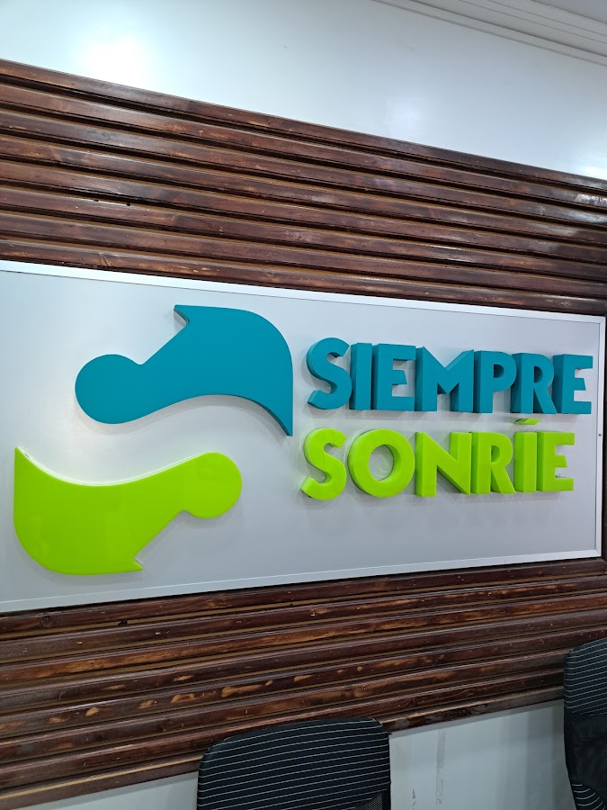 Dental Clinic Clínica Odontológica Siempre Sonrie Vicuña Mackenna dental clinic in Calama