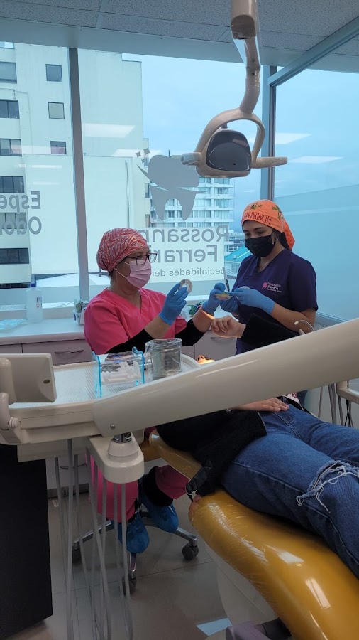 Clínica Dental y estética Ferraris - dental clinic in Valdivia