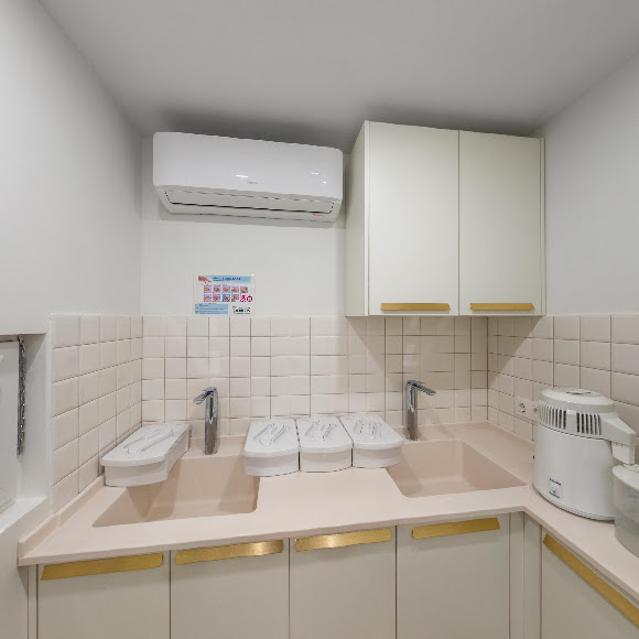 Total Charm Dental and Aesthetic Clinic