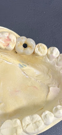 ZUN CLINIK. Clínica de Especialidades Dentales