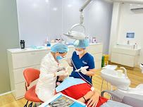 Saigon White Dental