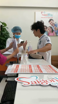 Saigon White Dental