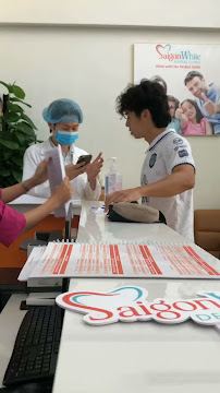 Saigon White Dental
