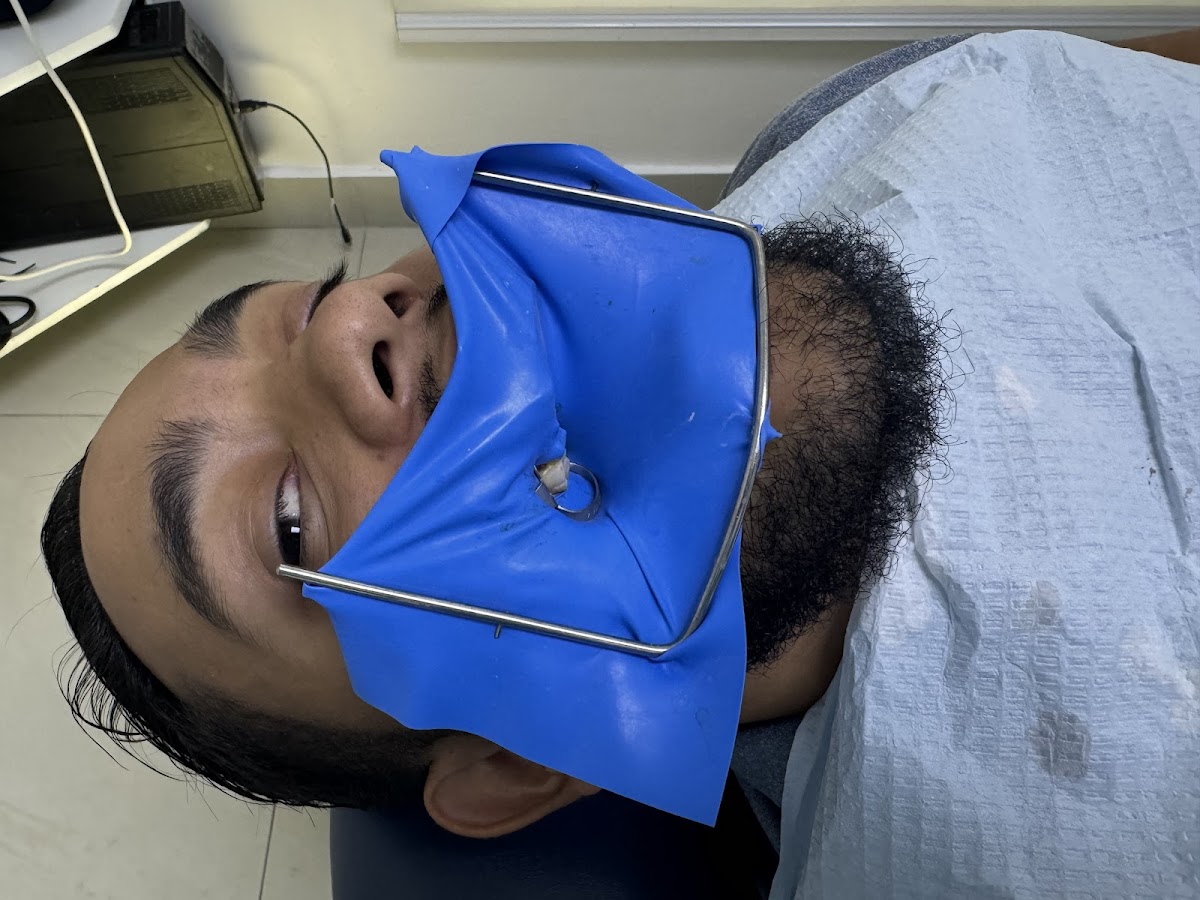 Odontologo Moisés Lukowiecki - Urgencia y Clínica Dental 24 Horas - dental clinic in Panama City