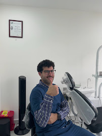 Dentista en Cdmx. Dr Yamil Romero