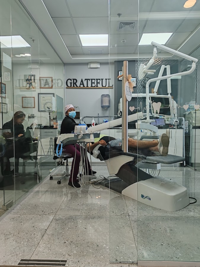 Cory Araúz Clínica Dental