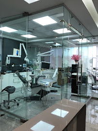 Cory Araúz Clínica Dental