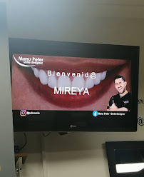 Manu Pefer Smile Designer