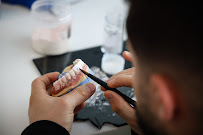 Dr. Roland Zhuka | Dentisti in Albania