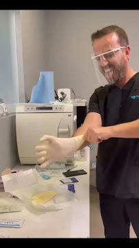 Dr. Roland Zhuka | Dentisti in Albania