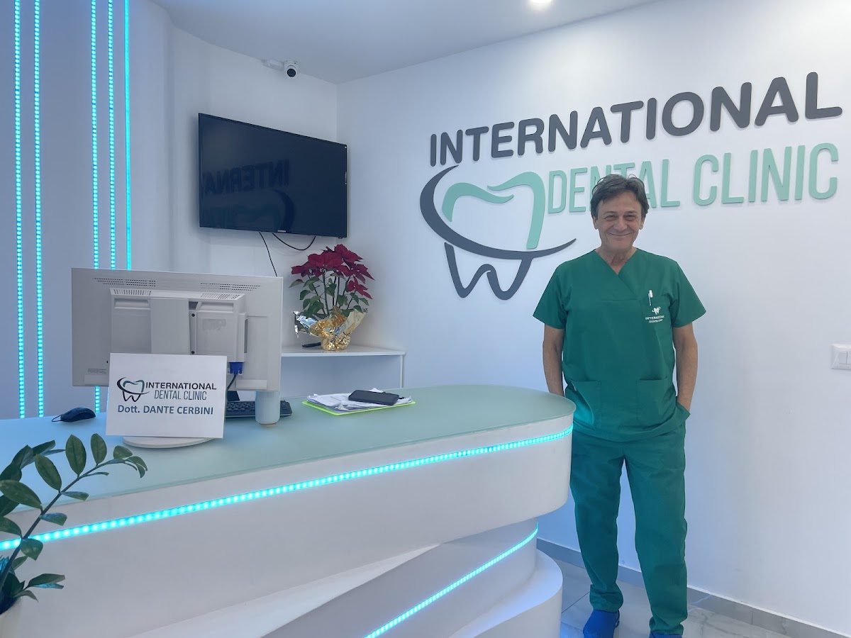 International Dental Clinic - Clinica Dentale Albania, Turismo Dentale - dental clinic in Tirana, Albania