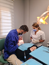 Impianti Dentali Albania - Dentisti in Albania - Oxa Clinic