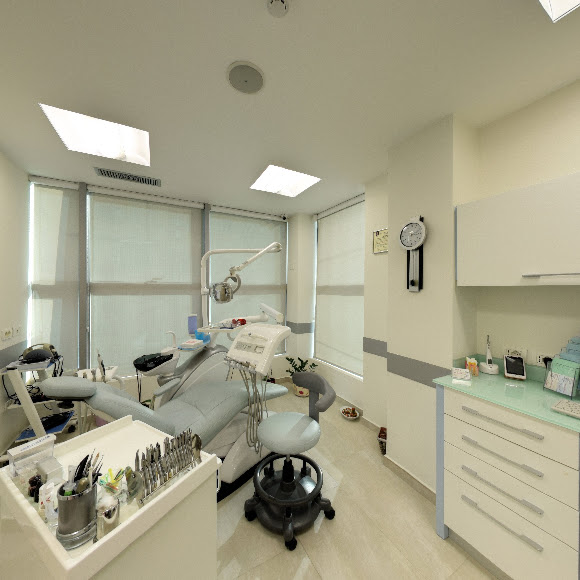 Klinika Dentare Toti & Gurakuqi (Toti & Gurakuqi Dental Clinic)