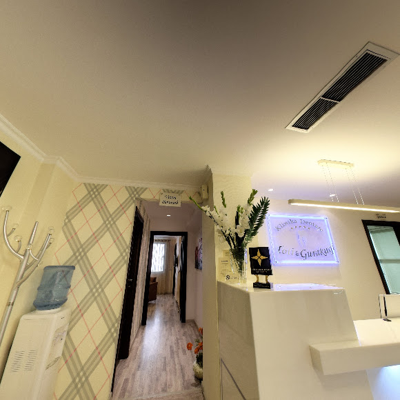 Klinika Dentare Toti & Gurakuqi (Toti & Gurakuqi Dental Clinic)