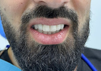 Zeus Dental Clinic - Dentisti in Albania