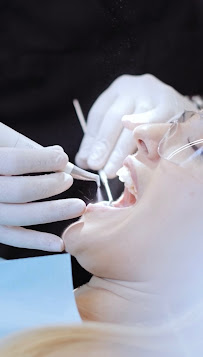 White Dental Clinic (WDC)