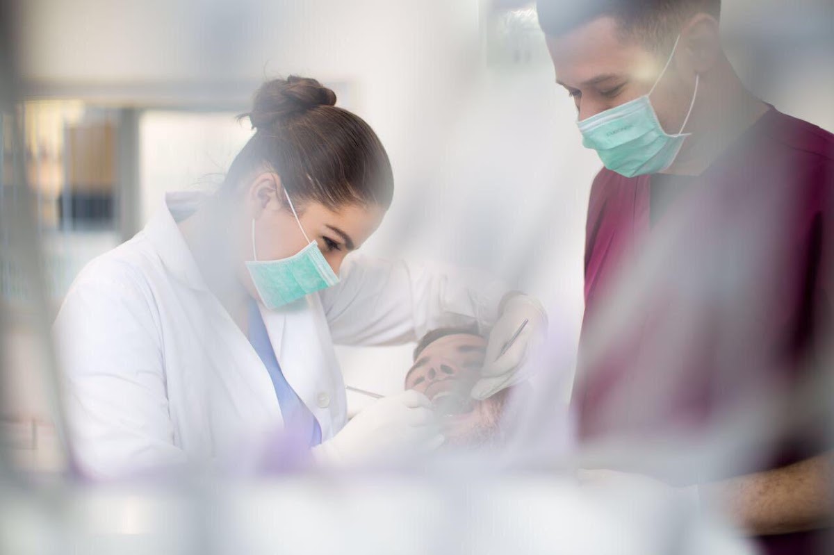 Chicago Dental Studio - dental clinic in Saranda, Albania