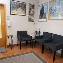 AAA Dent Clinics Ltd.