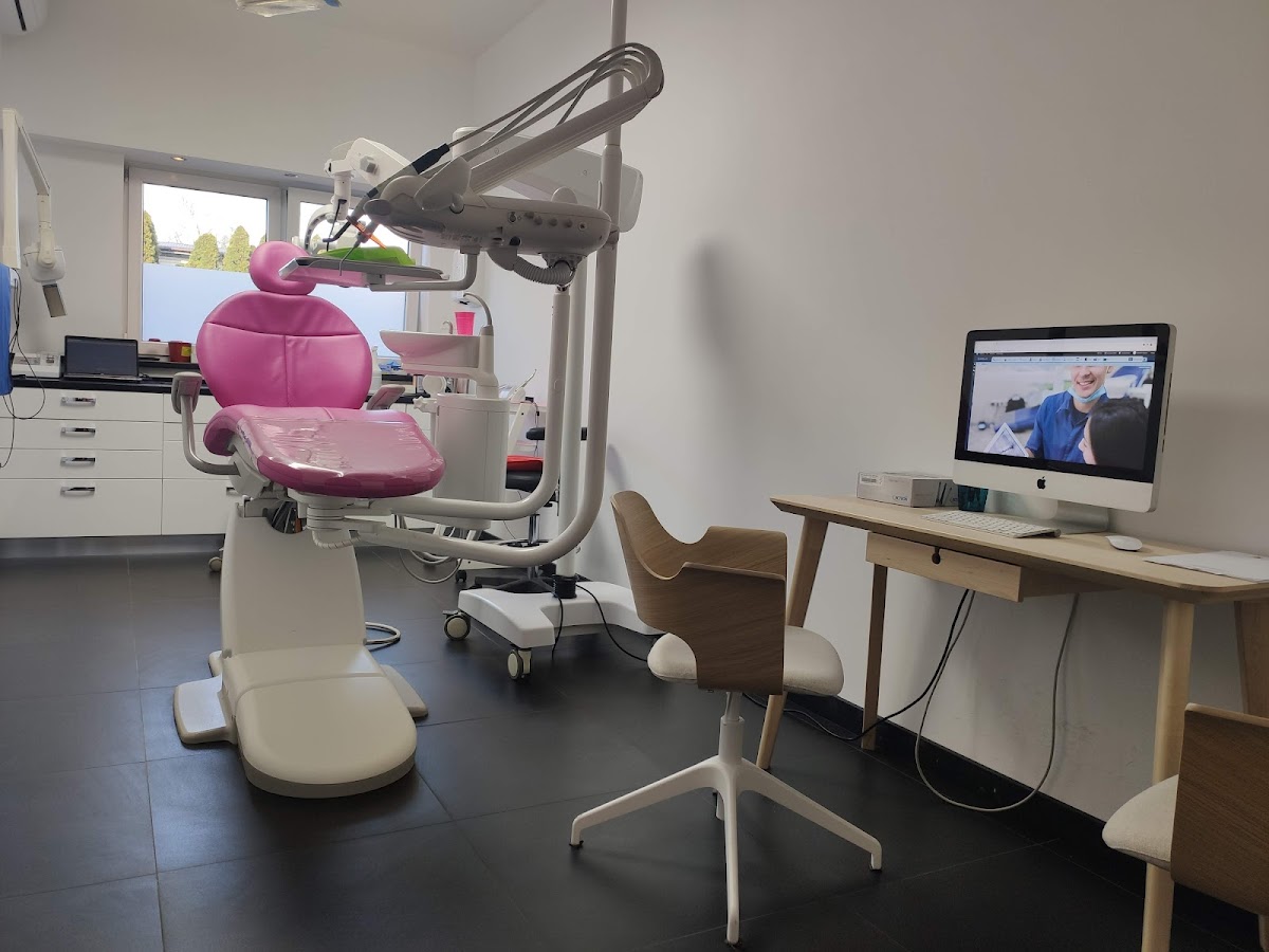 Aquadent Family Dental Center - dental clinic in Krakow, Poland